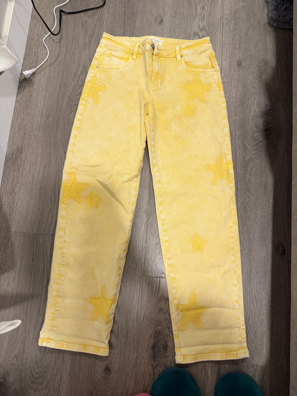 Yellow star design risen jeans
